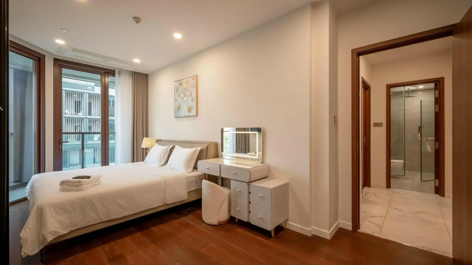 The Metropole Apartment Ho Chi Minh City 0*,  Vietnam