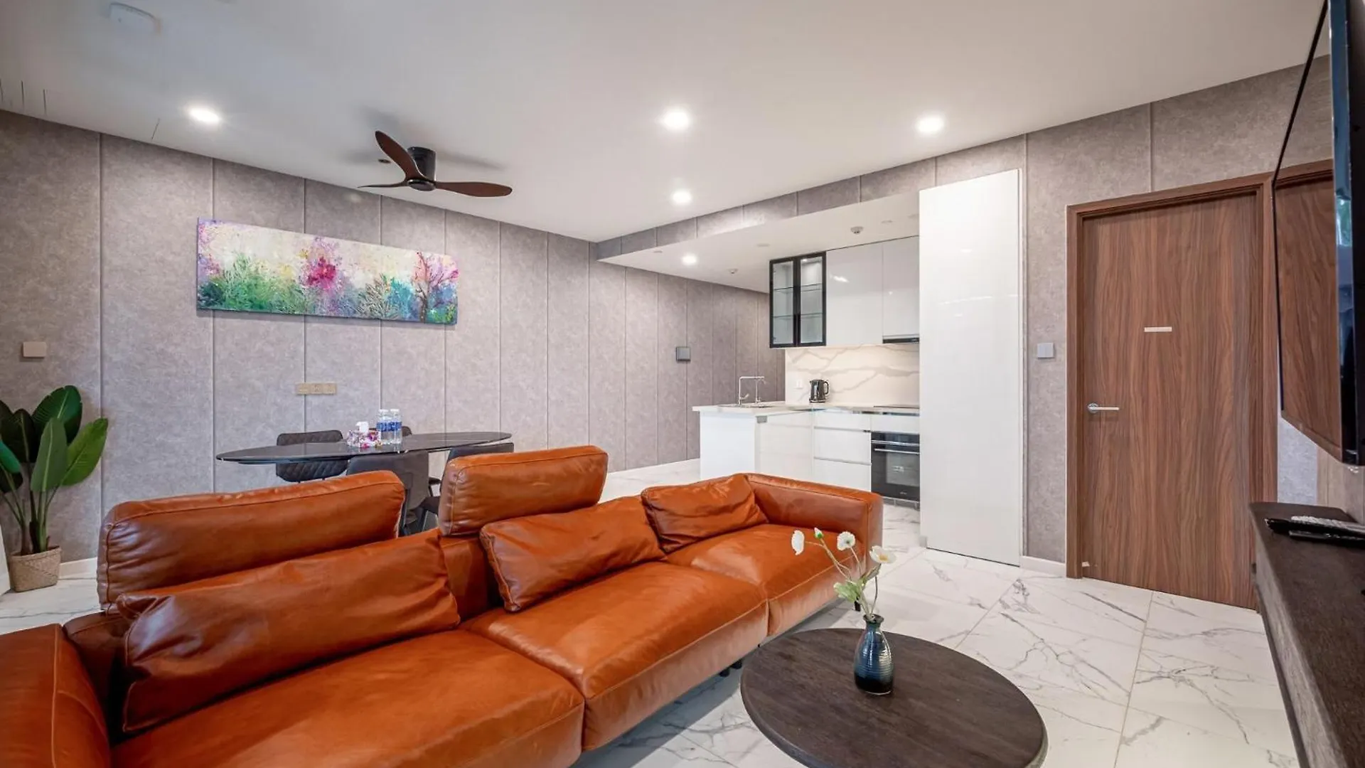 The Metropole Apartment Ho Chi Minh City 0*,  Vietnam